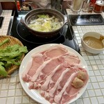 岩津屋 - 肉多め定食¥1400。