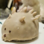 カズノリ イケダ アンディヴィデュエル - ハリネズミのエリソンくん