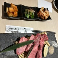 牛刺しと焼肉 仔虎 クリスロード店 - 