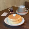 喫茶 アカリマチ - 料理写真:黒ごまミルク、ホットケーキ
