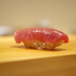 鮨 あらい - 「京都府舞鶴定置網215kgの本鮪中トロ」 2017年8月