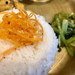 GRAVY - ライスと青菜炒め