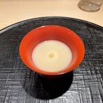 新ばし 星野 - 「先付」胡麻豆腐の白味噌仕立て 2023年11月