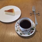 吉岡コーヒー - グァテマラ インヘルト ＋ ニューヨークチーズケーキ