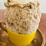 こひる庵 - シュトレンは一瞬ミルク変と悩んだがやはりデフォルトのスパイスミルクで！このピリッと感がやみつき♡