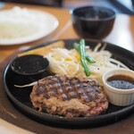 ハンバーグ逸品堂 - シングルハンバーグ　900円（税込）