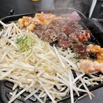 焼肉ホルモン 坂上 梅田本店 - 