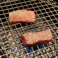 北新地焼肉 きらく - 和牛サガリ焼けた～ヾ(o´∀｀o)ノﾜｧｰｨ♪