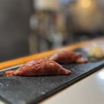 焼肉ふたみ - シンタマカブリ握り