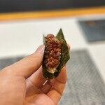 焼肉ふたみ - 赤身タタキといくら手巻き