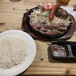 うえすたん - アニーセットに追加でウインナーを