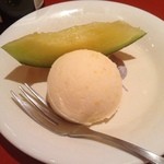 松木家 - コースのデザート柚子シャーベットとメロン