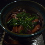 酒盃 - キリタンポ鍋（キリタンポ、比内地鶏、里芋、シメジ、ナメコ、ゴボウ、セリ）ゴボウのいい香り♪