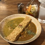 Azabu Juban Yakuzen Curry Shin Kai - 2種盛り薬膳カレー
