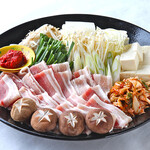 春夏秋冬 創食 飯台 - 豚キムチ鍋