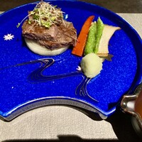 日本料理 旬彩 - 秋田牛ステーキ 山葵卸し・添え野菜・ポン酢餡