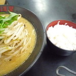 らーめん処麺道蘭 - ライス付きで５００円！