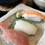 味の民芸 - にぎり寿司3貫セット