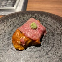 くずし鉄板 あばぐら 神田店 - A5栃木牛と北海道産馬糞雲丹巻き
