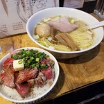 塩そば専門店 桑ばら - 黒毛和牛のレア肉丼と塩そばの定食