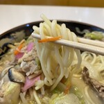 九州らーめん 長崎ちゃんぽん 霧しま - 唐灰汁（とうあく）ちゃんぽん麺