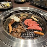 ほたる翔 - 2312_ほたる翔_焼肉はテンション上がりますよね。