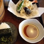 釜あげうどん  - 野菜天＆おにぎり