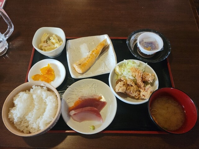 Hata Hata Mitaka Ten