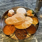 Dharmasagara - この日はパンプキンカレー・スパイスチキンカレー