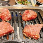 たれ焼肉 金肉屋 - 