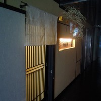 北新地 湯木 本店 - 外観は新地っぽいです
