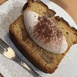 WIDE coffee - 黒糖胡桃のパウンドケーキ