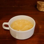 ビストロ コゥジィ - 洋風の掻き玉 &コーン・スープ。