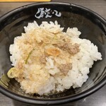 Naniwa Hitokuchi Gyouza Chaochao - 小ライス、黒ごまそばスープ