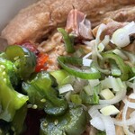 たまねぎ本舗 さすらい屋 - 三食丼(900円)