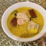 ASIAN TAWAN - グリーンカレー_¥100