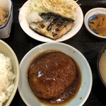 Izakaya Hyoutan - デミハンバーグと鯖塩焼き