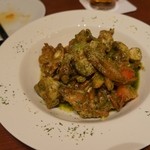 トラベルカフェ　クッチーナ　イタリアーナ - (13.11.28)鳥肉のバジルソース。味が結構濃いめでした。