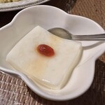 珍宴 - 杏仁豆腐