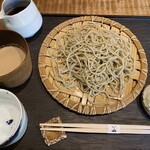 浅草 ひら山 - ざる蕎麦と木の実のつゆ