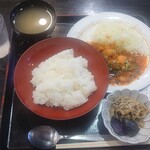 万葉の里　高岡 - 『エビチリ定食』(税込み1000円)。