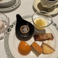 ロウリーズ・ザ・プライムリブ 恵比寿ガーデンプレイス店 - 