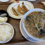 餃子の王将 イオン天王町店 - サンマーメン定食
