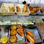 ねこぱんの店 あぽろん - ふつうのパンも有ります