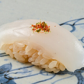 Enjoy the soft texture of bigfin squid from the Genkai Sea, a dish unique to our restaurant.