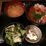 ととしぐれ - ととしぐれ丼 980円