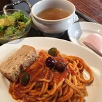 ピッツェリア ラ・ソフィッタ - パスタランチ（プッタネスカ）1,400円 ドリンクグレードアップ+100円