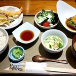 麻布箪笥町 天涼庵 - 肉定食天ぷら付き