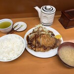 Tonkatsu Yamabe - ★ロースカツ定食¥850 