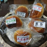 柳屋ベーカリー - うす皮あんぱん5種類